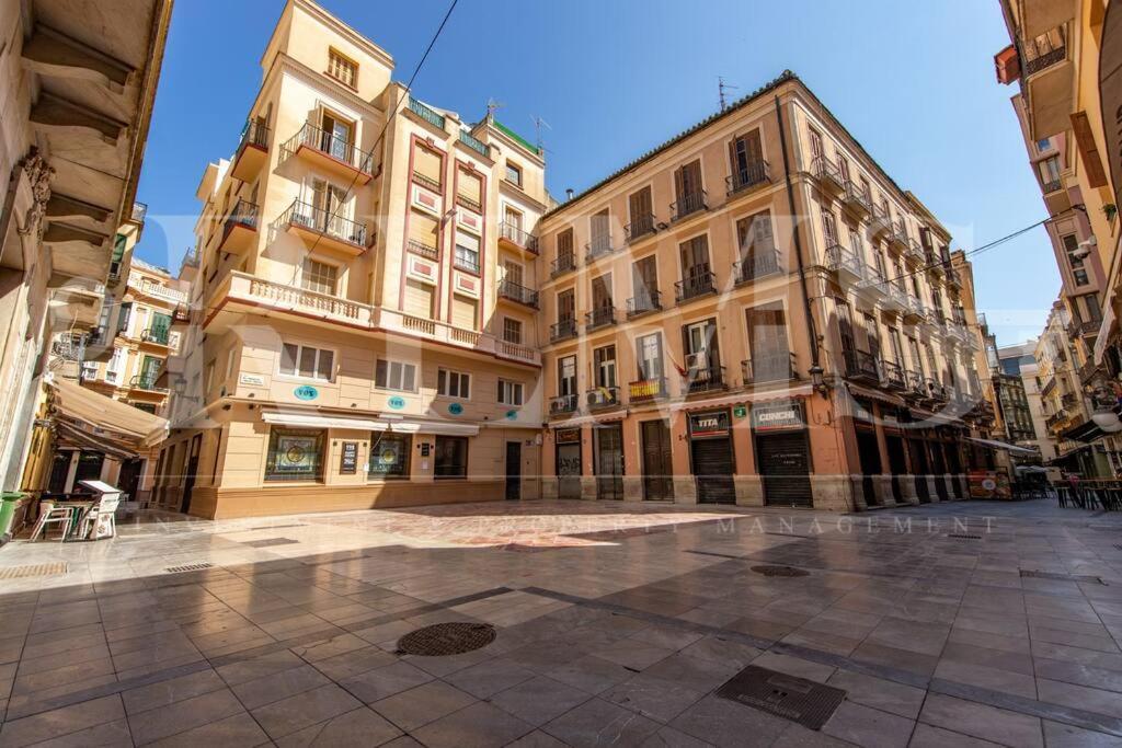 Coastal Attic In The Heart Of By Rems Lägenhet Málaga