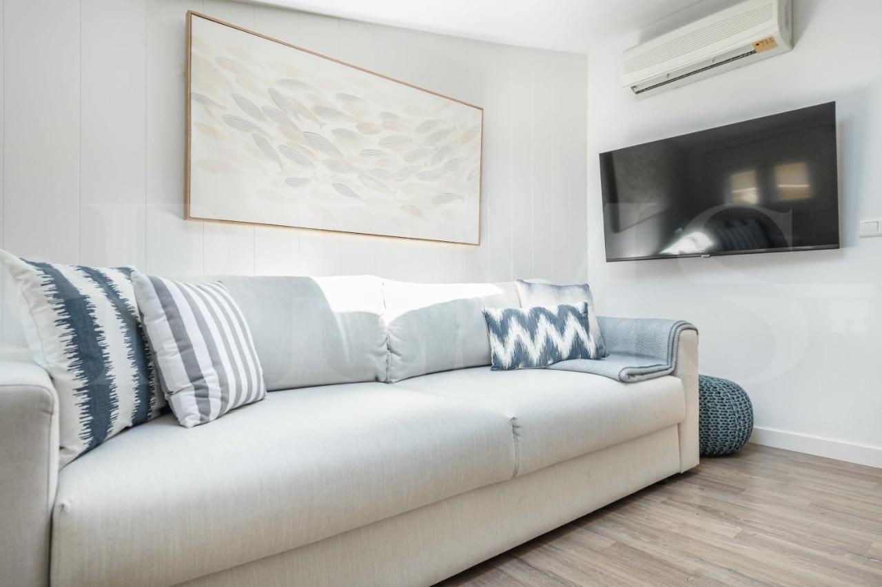Coastal Attic In The Heart Of By Rems Lägenhet